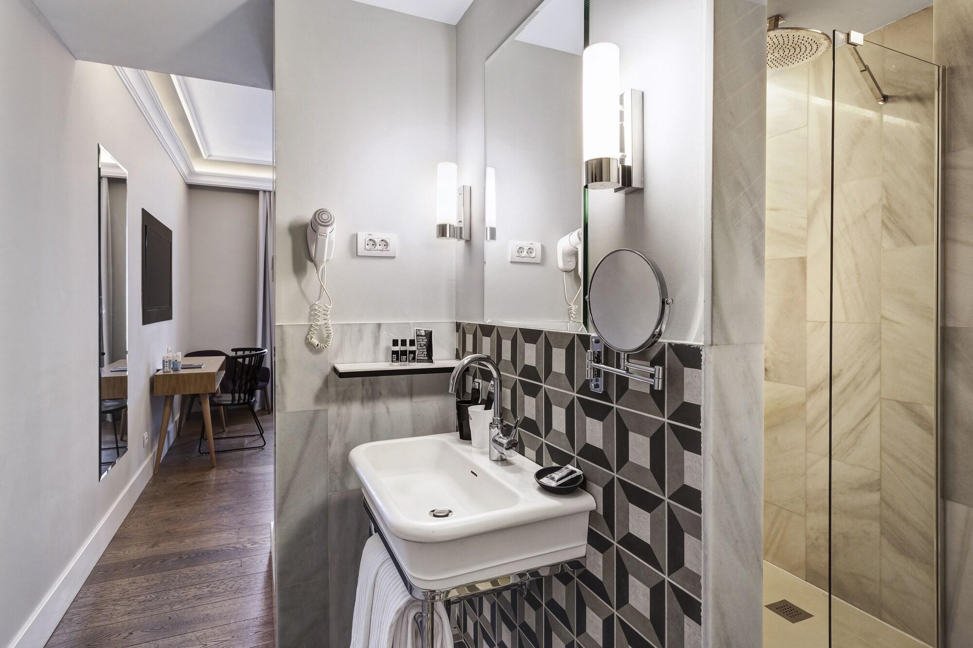 One Shot Recoletos Hotell Madrid Eksteriør bilde